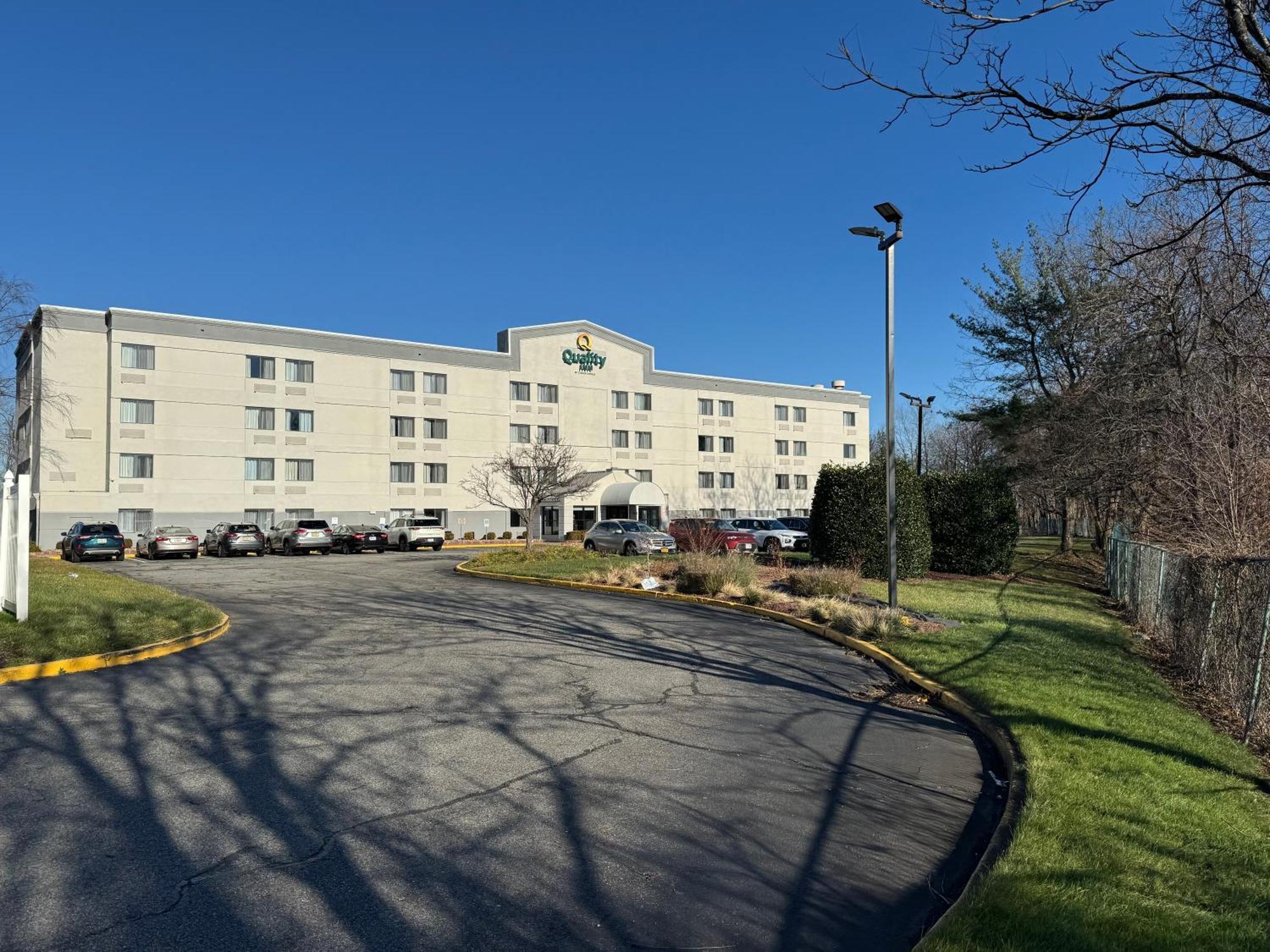 Quality Inn Spring Valley - Nanuet Екстериор снимка